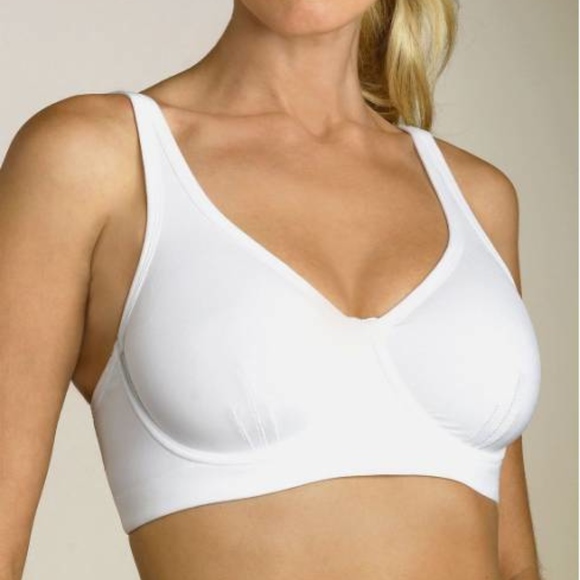 natori convertible underwire sports bra